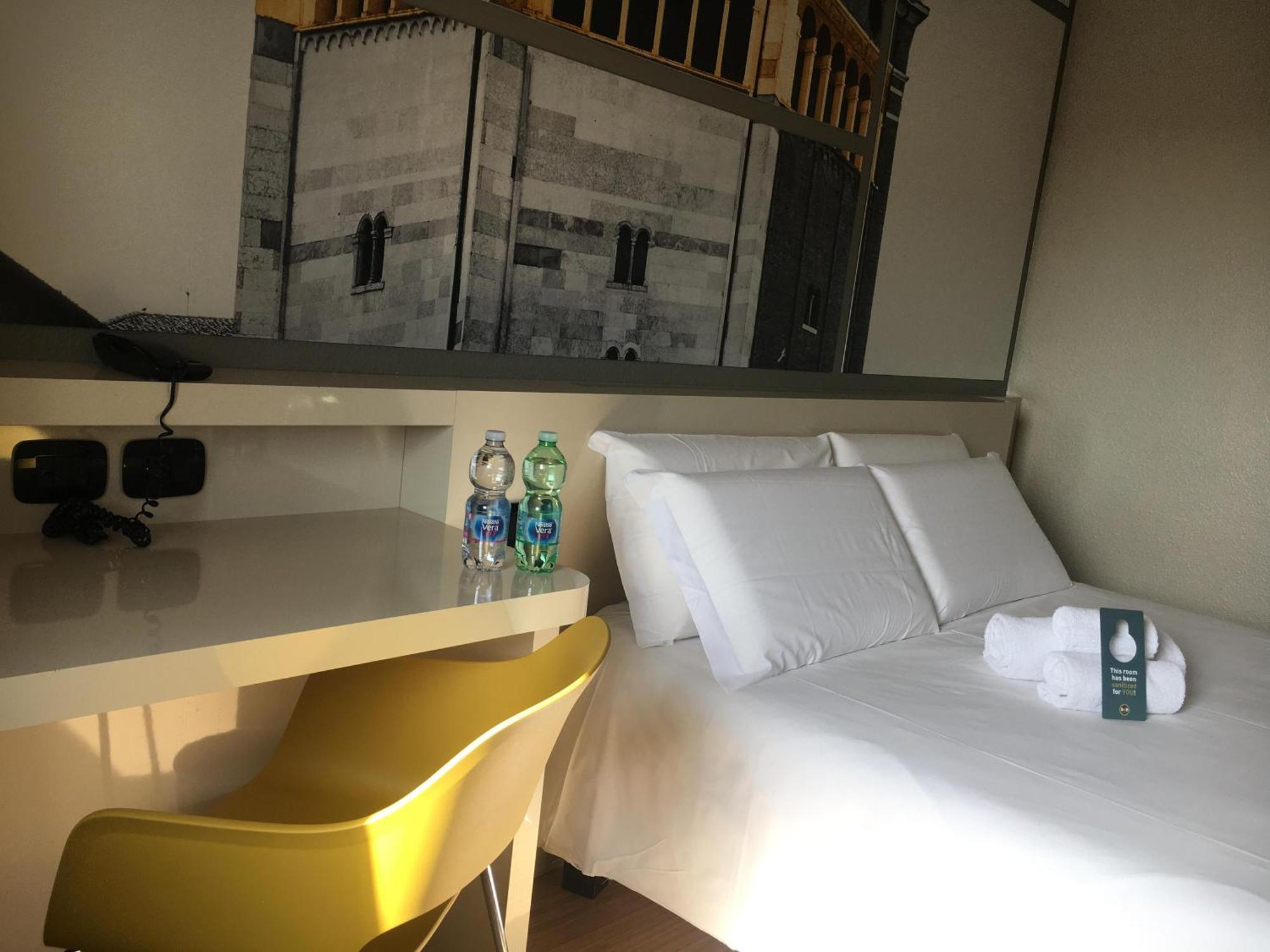 B&B Hotel Cremona Esterno foto